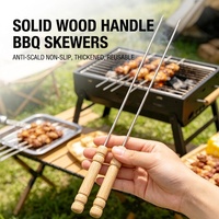 Lot de 10 brochettes réutilisables en acier inoxydable pour barbecue |   Manche en bois résistant à la chaleur, facile à nettoyer |   Pour les grillades en plein air dans la cour