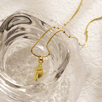Ocean Series 18K chapado en oro de acero inoxidable Concha colgante collar cadena de eslabones serpiente Clip cuenta para fiestas joyería de estilo caliente