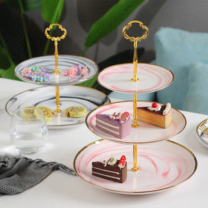 Piatto da Dessert a 3 Strati in Ceramica Porcellana Effetto Marmo Ecologico di Lusso con Bordo Dorato Stile Europeo per Hotel - Product Image 2