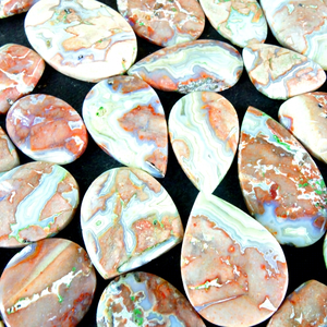 Pierre cabochon en agate Laguna Lace pour la fabrication de bijoux, tels que des bagues, des pendentifs, des colliers en macramé et des bracelets. - Product Image 1