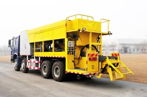 Máquina de Microconcreto para Pavimentación con Motor Cummins y Sistema Totalmente Hidráulico para Camiones Transportadores de Pavimento - Product Image 2