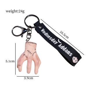 Llavero de Silicona 3D de la Serie de TV Estadounidense Familia <span class=keywords><strong>Addams</strong></span> con Figura de <span class=keywords><strong>Mano</strong></span> - Lindo Colgante para Bolsa, Regalo Promocional - Product Image 4