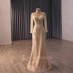 RSM251137 ชุดราตรีทรงเมอร์เมดคอวีแบบ Gold Sweetheart พร้อมชายกระโปรงยาวแบบ Chapel ประดับด้วยเลื่อม ผ้าชีฟอง มีบราในตัว สไตล์วินเทจ - Product Image 3