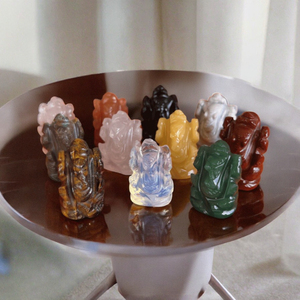 Mini statue de Lord Ganesha en cristal sculpté à la main en pierre précieuse naturelle pour la décoration de la maison, cadeau spirituel, méditation, Reiki et équilibrage énergétique - Product Image 3