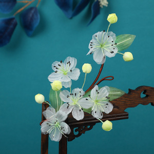 Nouvelle conception originale, faite à la main, épingle à cheveux douce en fleur de poirier verte et fraîche, accessoire capillaire de style antique, pour cheveux Hanfu. - Product Image 2