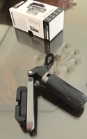 Mini Trípode Selfie Stick P15, Trípode de Bolsillo Portátil para Teléfono con Control Remoto, Palo Selfie Extensible de Aluminio para iPhone y Android