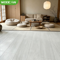 Revêtement de sol PVC SPC étanche, dalles de vinyle de luxe modernes, système de pose à clipser, écologiques, en stock pour salon