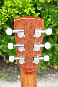 Guitarra Acústica de 38 Pulgadas de Buena Calidad de Marca, Acabado Brillante, Tapa de Abeto Sólido, Cuerdas de Acero, Instrumento Musical - Product Image 6