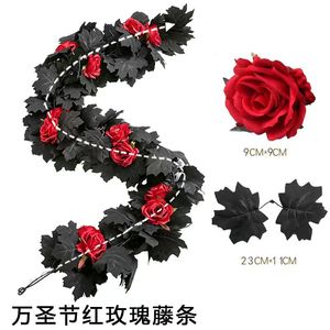 Décoration d'Halloween : Guirlande de feuilles d'érable noires et de roses artificielles en soie pour la décoration de la porte d'entrée ou du porche. - Product Image 4