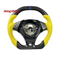 Volant sport en fibre de carbone personnalisé E91/E90/E92/E81/E82/E83/E89/E70/E71 avec cuir perforé jaune pour voitures