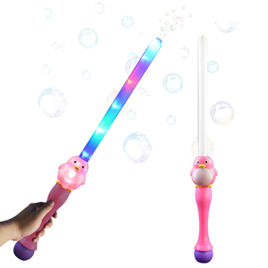 Épée à bulles en plastique LED lumineuse avec musique et design pingouin, fonctionne sur piles - Product Image 1