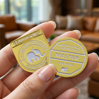 Épinglette en émail personnalisée 3D en alliage de zinc, épinglette de revers en métal émaillé or et argent, cadeau d'affaires, épinglettes avec logo personnalisé pour la promotion de marque et les souvenirs