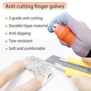 Vente en gros : Outil de jardinage en silicone pour la cueillette de fruits et légumes, avec protection des doigts et couteau à pouce intégré - Product Image 4
