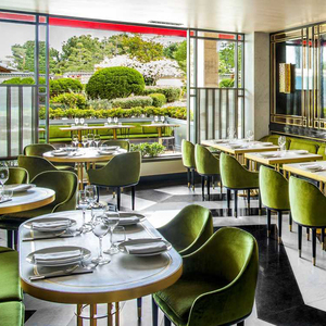 ชุดเฟอร์นิเจอร์ร้านอาหารโลหะสั่งทำสไตล์โมเดิร์น โต๊ะและเก้าอี้หรูหราทันสมัยสำหรับร้านกาแฟและร้านอาหาร - Product Image 1