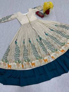 Unique Design Festival Special Crop <b>Top</b> for Women Fashion Wear Suitable for Garba Navratri Diwali and Party Bulk Supplier - Product Image 2