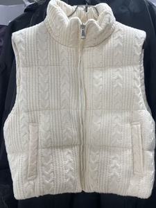 Tela de Punto Jacquard de Punto Grueso de Alta Densidad de 530 g/m², Fabricada en China, para Abrigos de Invierno - Product Image 5