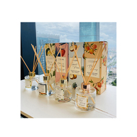 Ensemble d'aromathérapie, huile essentielle aromatique fruitée à la noix de coco et à la pêche, diffuseur d'aromathérapie, boîte cadeau pour la décoration de la chambre