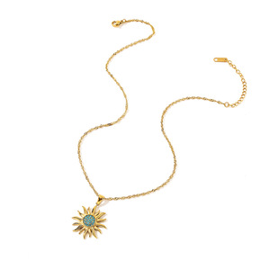 Collar con colgante de circonita azul en forma de sol, chapado en oro de 18k, acero inoxidable, joyería de moda para el tiempo libre - Product Image 4