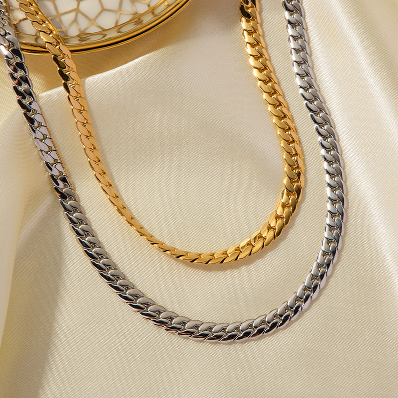 18K PVD Gold Plated Curb Chain Necklace - Waterproof & Stylish
