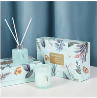Vente en gros Bougie parfumée en cire de soja Coffret cadeau avec diffuseur d'huiles essentielles en verre Reed pour la maison ou le bureau