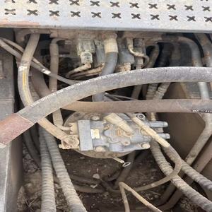 Excavadora de cadenas Doosan DX300 usada de 30 toneladas, origen Japón, con motor, bomba y caja de cambios de alto momento de carga, en venta. - Product Image 4