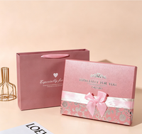Coffret Cadeau Premium à Fermeture Magnétique en Matériaux Recyclés avec Sac en Papier Assorti, Emballage de Luxe Imprimé en Quatre Couleurs pour Écharpe
