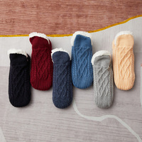 Chaussettes d'hiver chaudes Parent-enfant, maman et enfant en tricot épais doublé de molleton Sherpa, pantoufles confortables duveteuses antidérapantes avec pinces