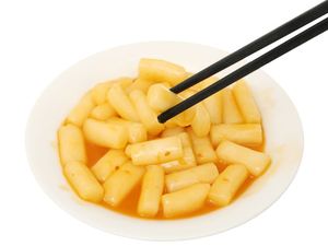 O'FOOD Tokpokki Coreano Instantáneo de Queso, Sin Picante, Fácil de Preparar y Delicioso, Alta Calidad, 140g/Bolsa, Venta al por Mayor 2026, Contáctenos - Product Image 3