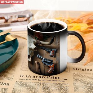 Mug en céramique noir givré de 11 oz, tasse magique changeante de couleur avec motif de crâne occidental et pistolet, peinture 2D plate - Product Image 5