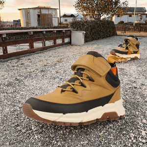 Baskets d'extérieur pour enfants à lacets et velcro, bottines à semelle épaisse kaki et noires pour la marche et la randonnée - Product Image 3