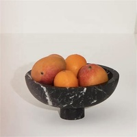 Cuvette de pied de piédestal de pierre de marbre noir aiguisé de Marquina et navire de nourriture