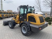 WOLF 2 Ton 70kw Diesel Telescopic Wheel Loader untuk Eropa dan Amerika Utara