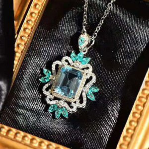 Collana con Ciondolo in Pietra Blu Oceano per Donne, Gioiello Scintillante alla Moda per Uso Quotidiano, Regalo - Product Image 2
