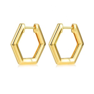 Pendientes hexagonales chapados en oro de 18 quilates minimalistas para Milskye INS delicados de alta calidad al por mayor nueva tendencia fabricantes de joyería - Product Image 1