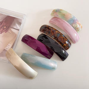 Vente en gros de pinces à cheveux carrées classiques en acétate, couleur écaille de tortue, barrettes à cheveux tendance, pinces à cheveux françaises de luxe personnalisées - Product Image 3