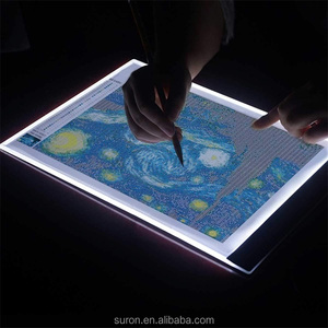 Tableau lumineux portable A4 en acrylique pour traçage et dessin, écran de pochoir pour la peinture au diamant - Product Image 1