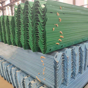 Yüksek Kaliteli Üç Bölmeli W Şekilli Çift Dalgalı Trafik Bariyeri Kalınlaştırılmış Çarpışma Önleyici Korkuluk Otoyol Güvenlik Bariyeri - Product Image 6