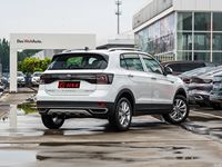 Véhicule d'Occasion Volkswagen T-Cross Essence 1.5L SUV Luxe Confort Faible Kilométrage en Stock