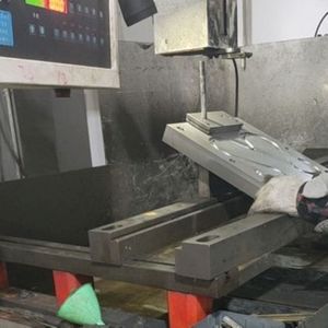 Diseño y producción de moldes metálicos personalizados basados en muestras o dibujos para uso industrial - Product Image 4