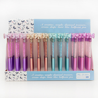 O & Q Regalo de lujo Bolígrafos Hermosa forma de arco Brillo brillante Diamantes triturados 0,7mm Escritura Plástico Precio de fábrica para papelería