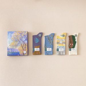 KTS235 Coffret cadeau de luxe léger de style français, série Monet, peinture à l'huile, jacquard, robe en coton fleuri pour femmes et hommes, chaussettes fantaisie - Product Image 6