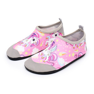 Chaussures aquatiques personnalisées à séchage rapide, pieds nus, plage, sports aquatiques, natation, surf, <span class=keywords><strong>piscine</strong></span>, randonnée, plongée, <span class=keywords><strong>marche</strong></span> pour enfants - Product Image 4