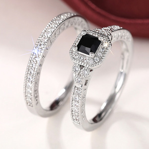 Set di Anelli Scintillanti a Due Pezzi per Coppie, Gioielli di Lusso per Matrimonio e Fidanzamento - Product Image 2