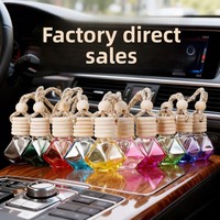Vente en gros de flacons de parfum pour voiture vides de 8 ml en forme de diamant, diffuseur d'huiles essentielles en verre suspendu, rafraîchisseur d'air pour voiture, pendentif suspendu