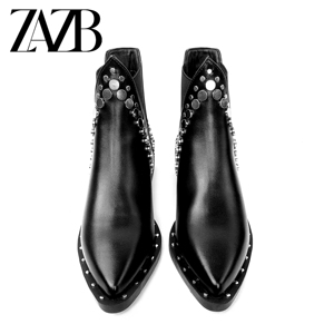 Diseño personalizado Exquisitas botas de tacón alto para mujer Botas de cuero con remaches puntiagudos Versátiles mujeres elegantes y de moda - Product Image 4