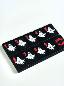 Tuiles de <span class=keywords><strong>Mahjong</strong></span> pour Fête d'Halloween Horreur, Numéros Rouges, Motif Fantôme <span class=keywords><strong>Blanc</strong></span>, Acrylique <span class=keywords><strong>Noir</strong></span> Brillant, Idéal Cadeau de Fêtes - Product Image 1