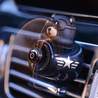Diffuseur de parfum de voiture désodorisants de voiture Cartoon Bear Pilot ventilateur de sortie d'air automobile décoration de parfum de voiture créative