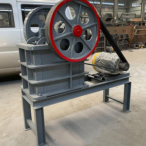 Broyeur compact avec écran intégré 1-5 T/h, options moteur diesel/électrique |   Concasseur de pierres à petite échelle - Product Image 2