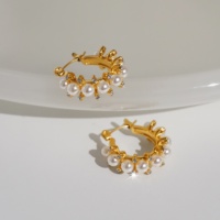 Dazan NOUVEAU Boucles d'oreilles en acier inoxydable plaqué or 18 carats, hypoallergéniques, avec perles d'imitation, étoiles, zircons et corail, style rococo