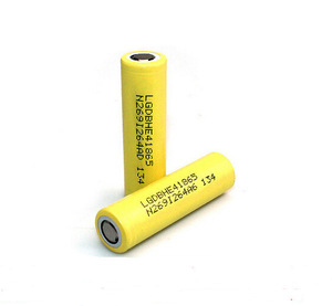 Orijinal <span class=keywords><strong>LG</strong></span> 18650 HE4 Güç 2500mAh Sürekli Deşarjlı Silindirik Lityum İyon Pil, El Fenerleri, Spot Işıklar ve Elektrikli El Aletleri için - Product Image 2